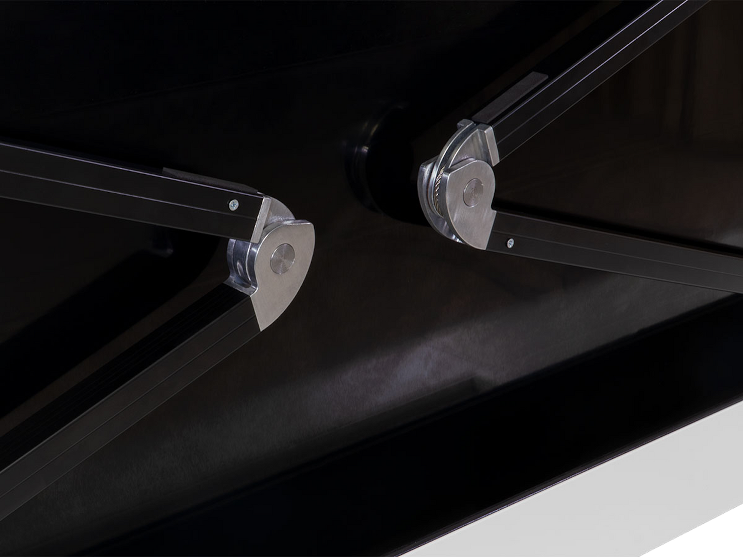 Pantalla de proyección eléctrica floor-up Kestrel Tab-Tension CLR