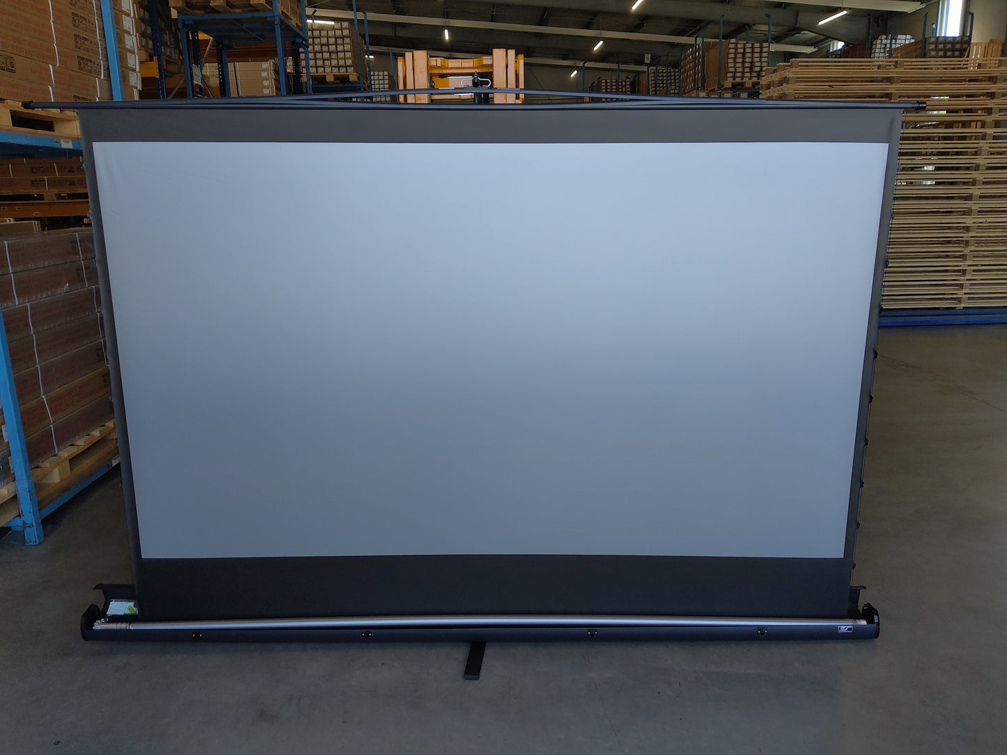 Used  - Very Good // EZ CINEMA PLUS TAB-TENSION - CineGrey 4D (ALR) / 16:9 / 113" (250x141 cm) // Item number: B-FT113UH-C4D-249H02832