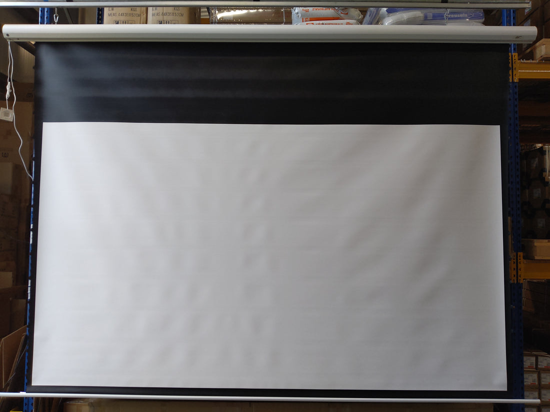 Used - Acceptable - SAKER TAB TENSION - MaxWhite FG / White / 16:9/150" (332x187 - Top-Drop 60cm) / B-SKT150XHW2-E24 S/N:245H01508