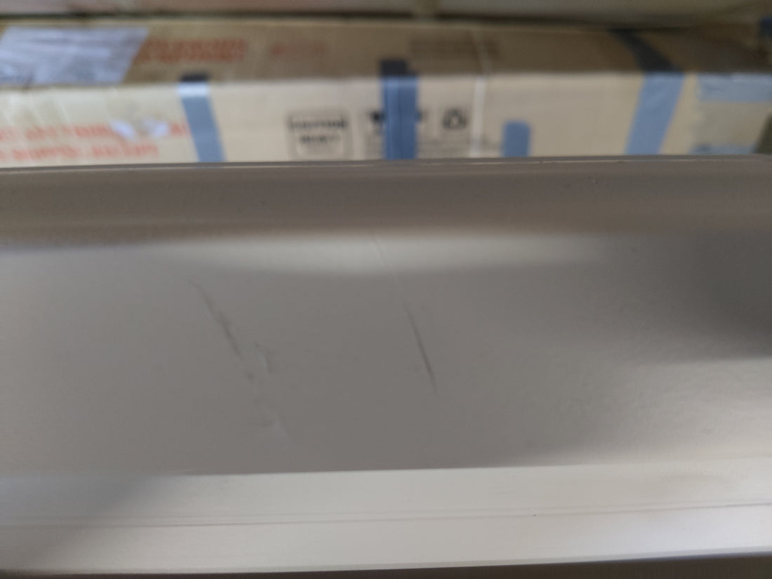 Usado -  Como nuevo // DAYWALKER DW3 TAB TENSION - CineGrey 4D (ALR) / 16:9 / 92" (203 x 115 / caída superior 30 cm)// B-DWN92XHTD3-E12-24CH00656